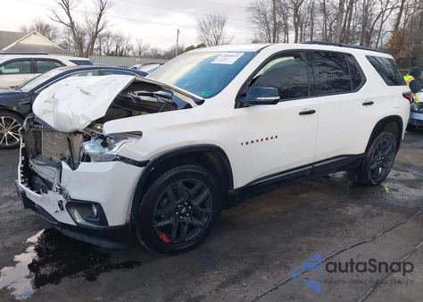 2018 Chevrolet Traverse Premier z USA, uszkodzony, nr VIN 1GNERKKW8JJ258147